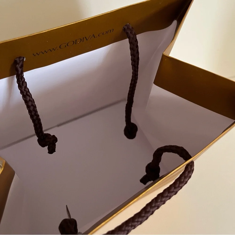 Hold NEW Gold Godiva Gift Bag